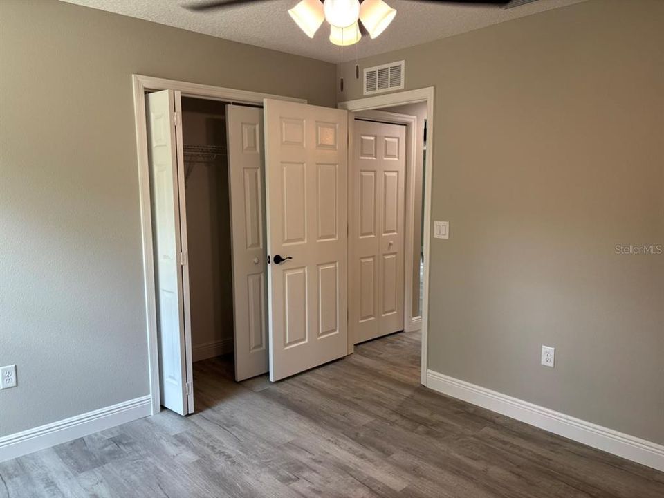 For Sale: $239,900 (3 beds, 2 baths, 1405 Square Feet)