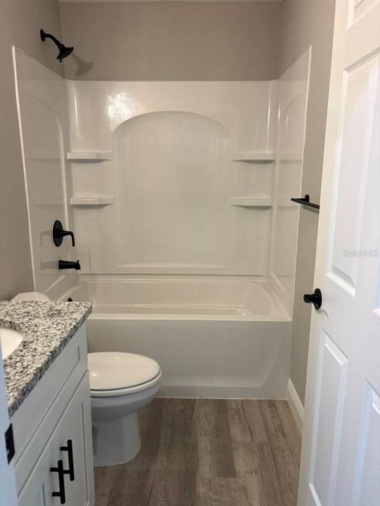 For Sale: $239,900 (3 beds, 2 baths, 1405 Square Feet)