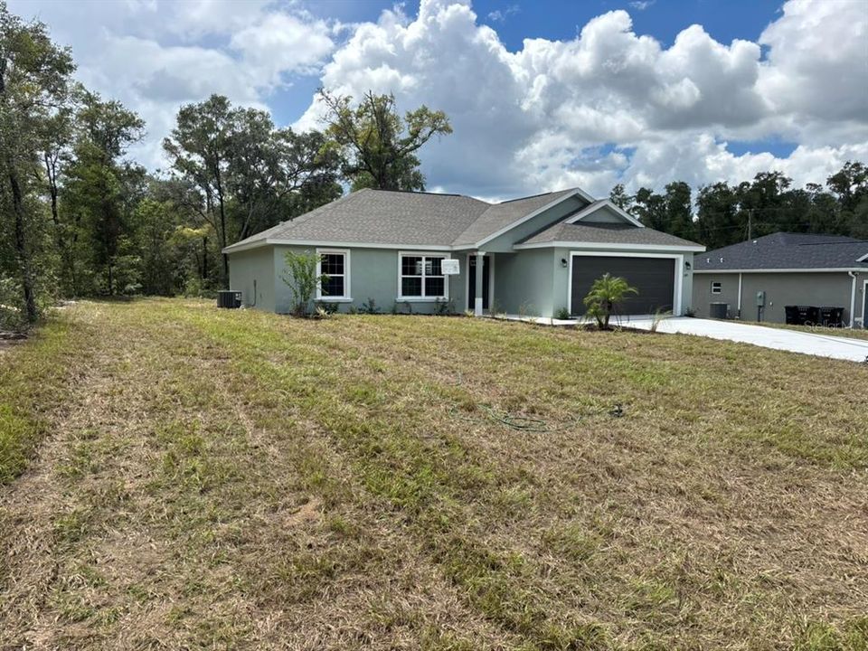 For Sale: $239,900 (3 beds, 2 baths, 1405 Square Feet)