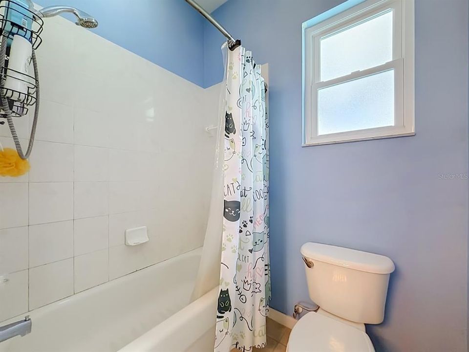 For Sale: $469,900 (4 beds, 2 baths, 2025 Square Feet)