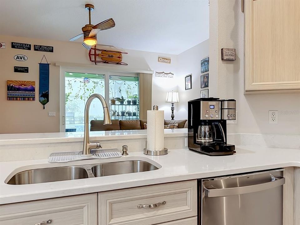 For Sale: $469,900 (4 beds, 2 baths, 2025 Square Feet)