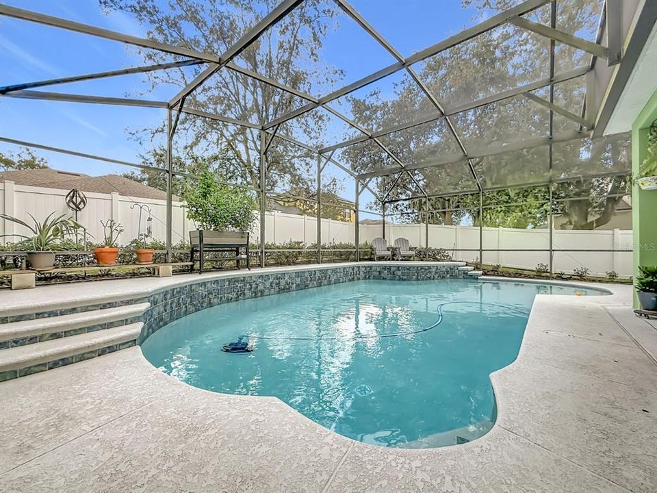 For Sale: $469,900 (4 beds, 2 baths, 2025 Square Feet)