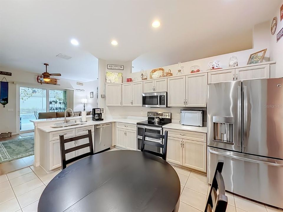 For Sale: $469,900 (4 beds, 2 baths, 2025 Square Feet)