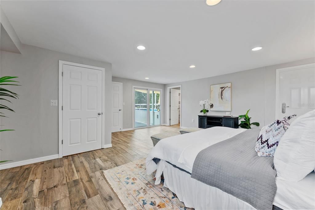 For Sale: $425,000 (4 beds, 3 baths, 1958 Square Feet)