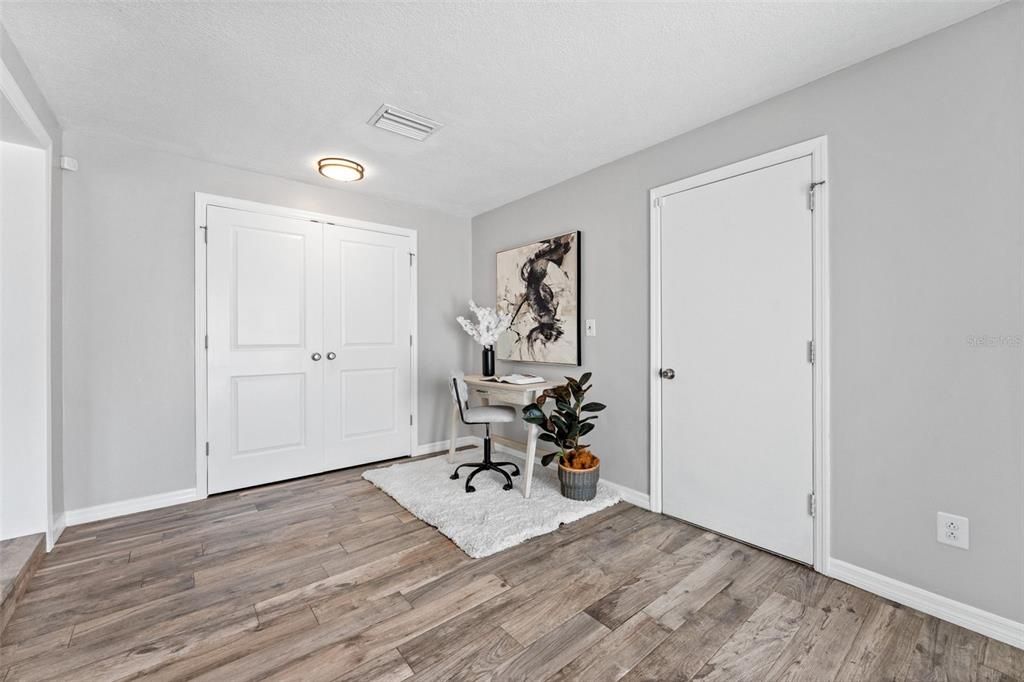 For Sale: $425,000 (4 beds, 3 baths, 1958 Square Feet)