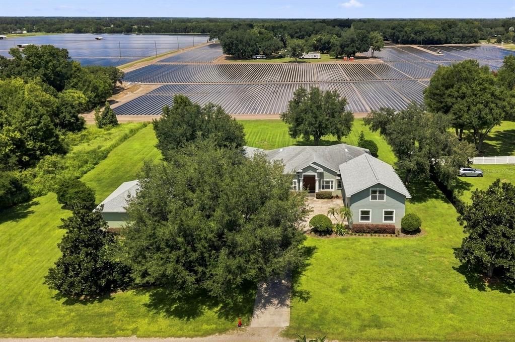 Active With Contract: $835,000 (6 beds, 5 baths, 4367 Square Feet)
