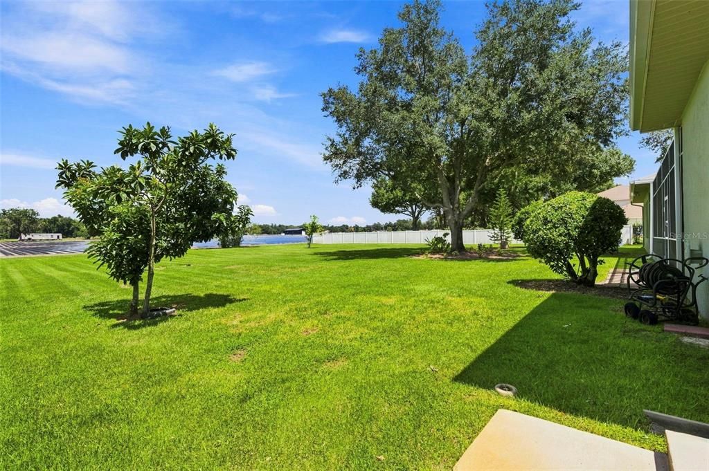 Active With Contract: $835,000 (6 beds, 5 baths, 4367 Square Feet)