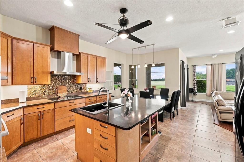 Active With Contract: $835,000 (6 beds, 5 baths, 4367 Square Feet)