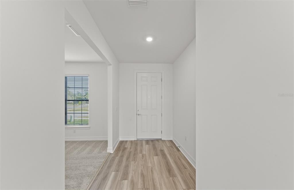 На продажу: $424,990 (4 спален, 3 ванн, 3894 Квадратных фут)