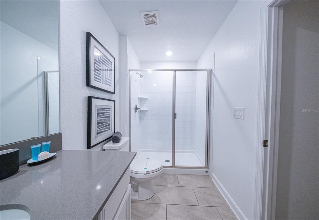 En Venta: $770,000 (6 camas, 6 baños, 3843 Pies cuadrados)
