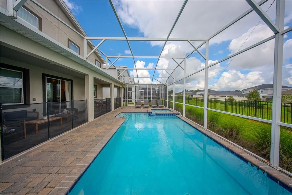 En Venta: $770,000 (6 camas, 6 baños, 3843 Pies cuadrados)