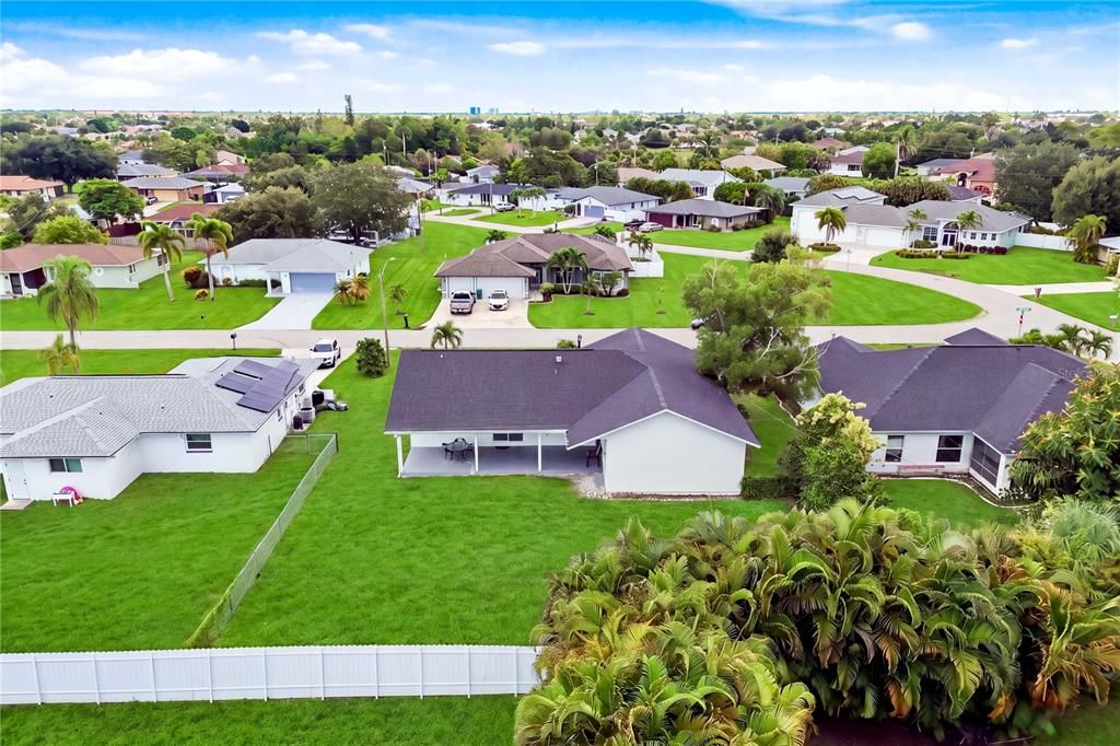 For Sale: $344,500 (2 beds, 2 baths, 1453 Square Feet)