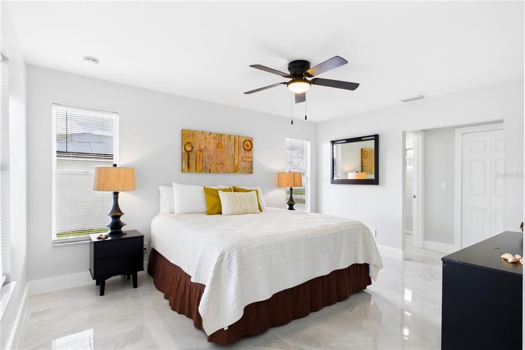 For Sale: $344,500 (2 beds, 2 baths, 1453 Square Feet)