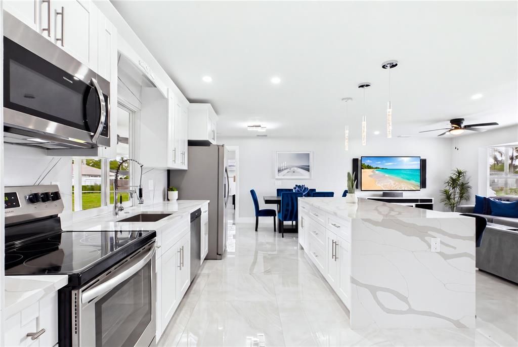 For Sale: $344,500 (2 beds, 2 baths, 1453 Square Feet)