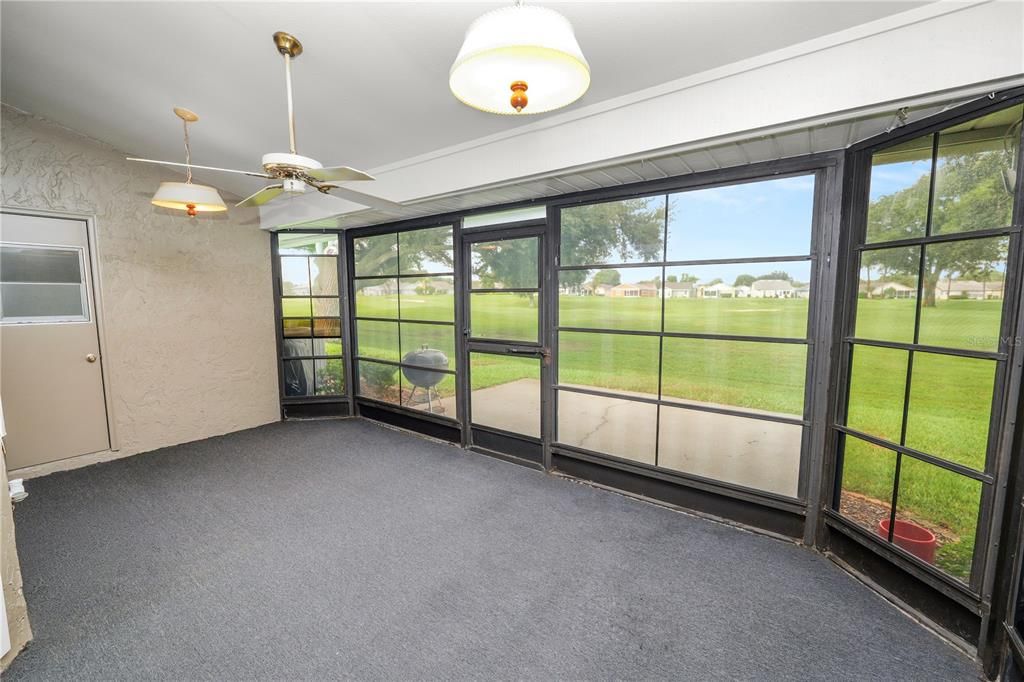 Activo con contrato: $332,000 (3 camas, 2 baños, 1598 Pies cuadrados)