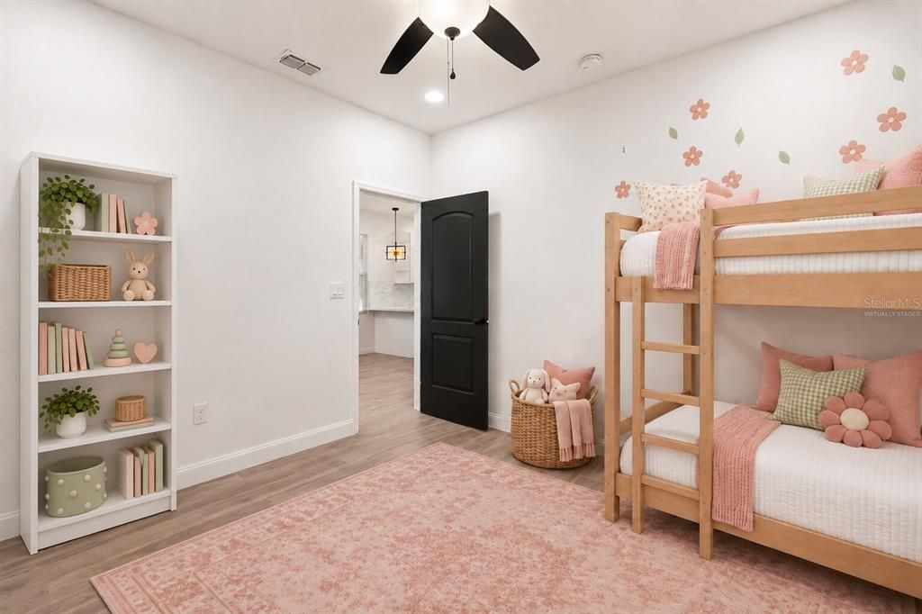 For Sale: $375,000 (3 beds, 2 baths, 1200 Square Feet)