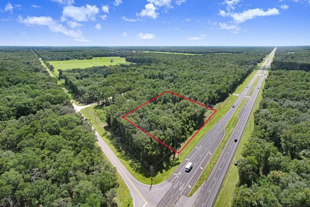 На продажу: $289,000 (0.46 acres)