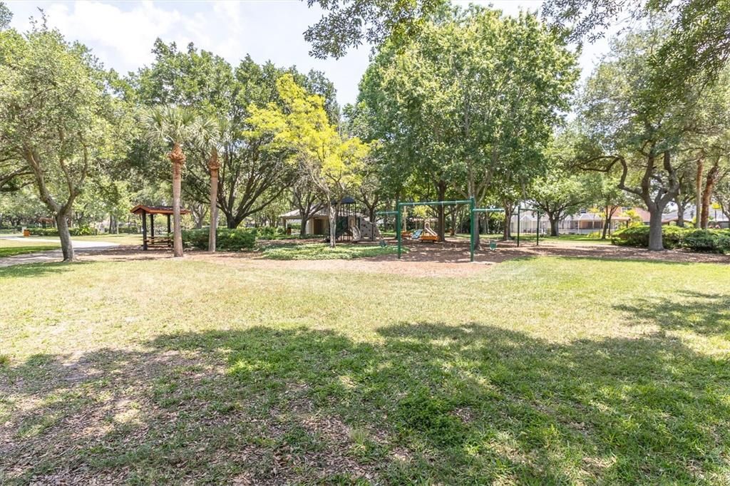 En Venta: $549,000 (5 camas, 3 baños, 2290 Pies cuadrados)