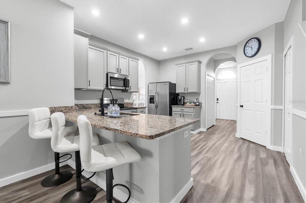 En Venta: $549,000 (5 camas, 3 baños, 2290 Pies cuadrados)