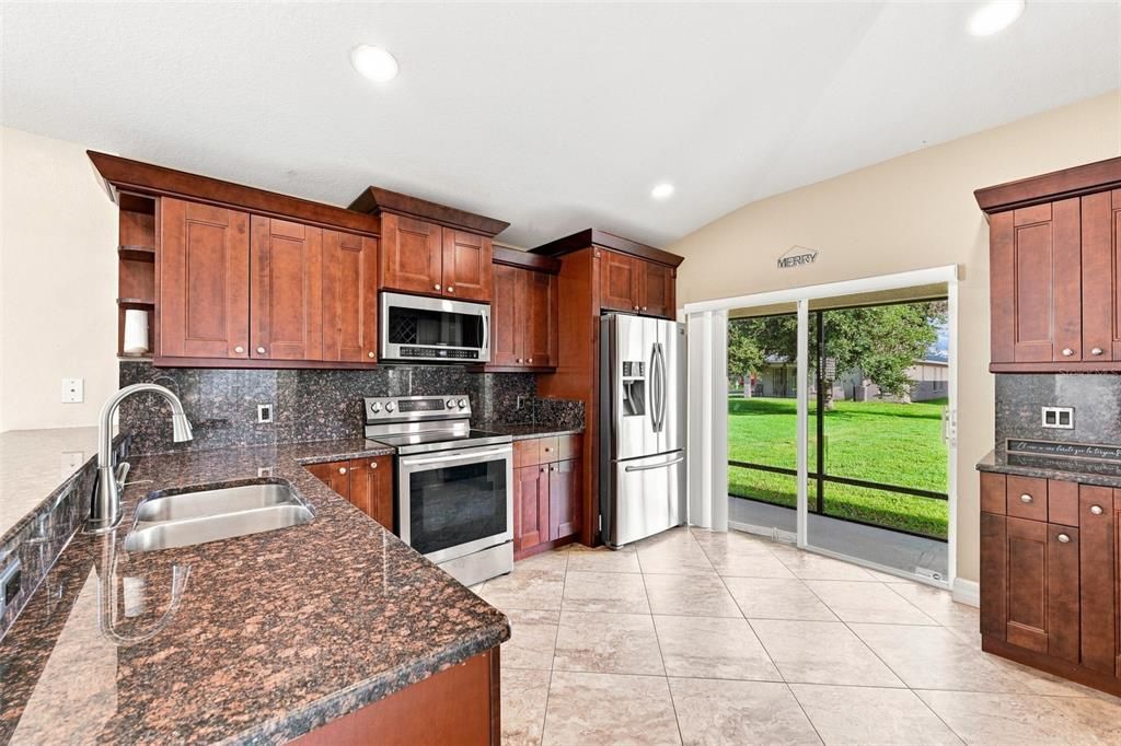 For Rent: $2,250 (3 beds, 2 baths, 1350 Square Feet)