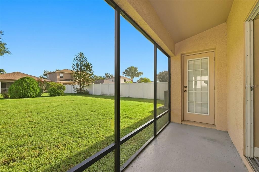 For Rent: $2,250 (3 beds, 2 baths, 1350 Square Feet)