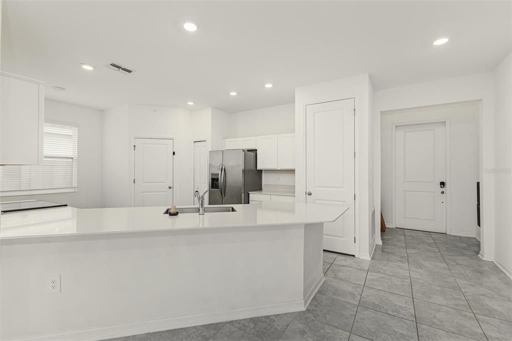 For Sale: $316,000 (4 beds, 3 baths, 2093 Square Feet)