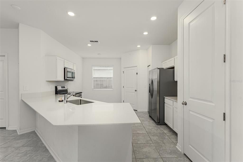 For Sale: $316,000 (4 beds, 3 baths, 2093 Square Feet)