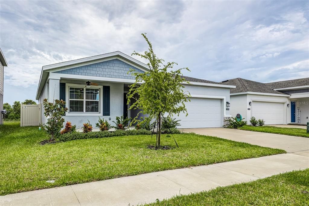 For Sale: $316,000 (4 beds, 3 baths, 2093 Square Feet)