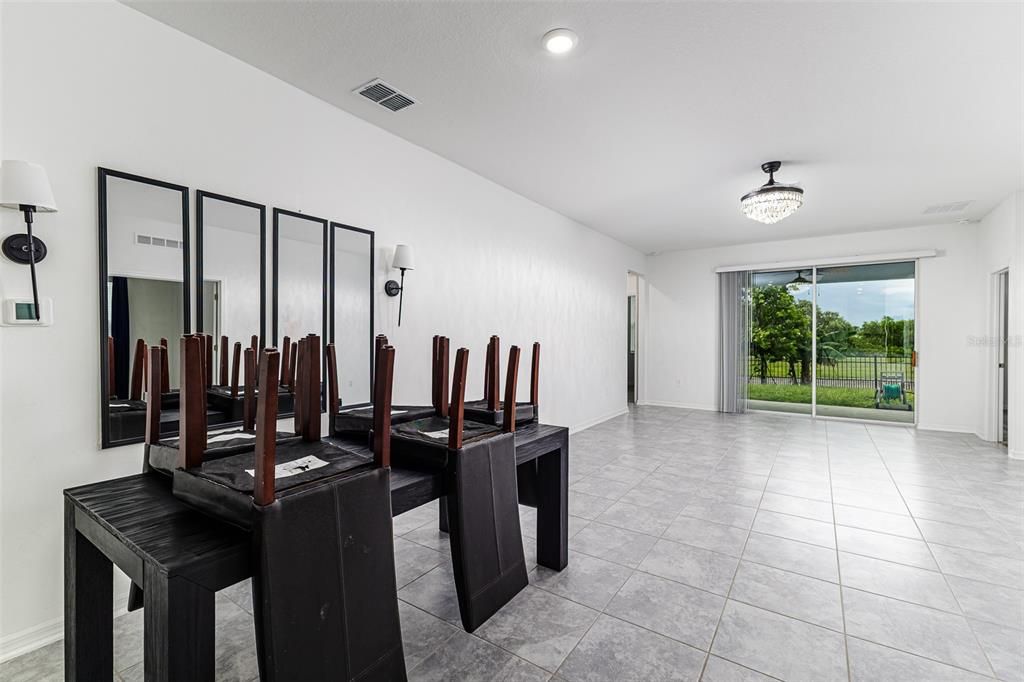 For Sale: $316,000 (4 beds, 3 baths, 2093 Square Feet)