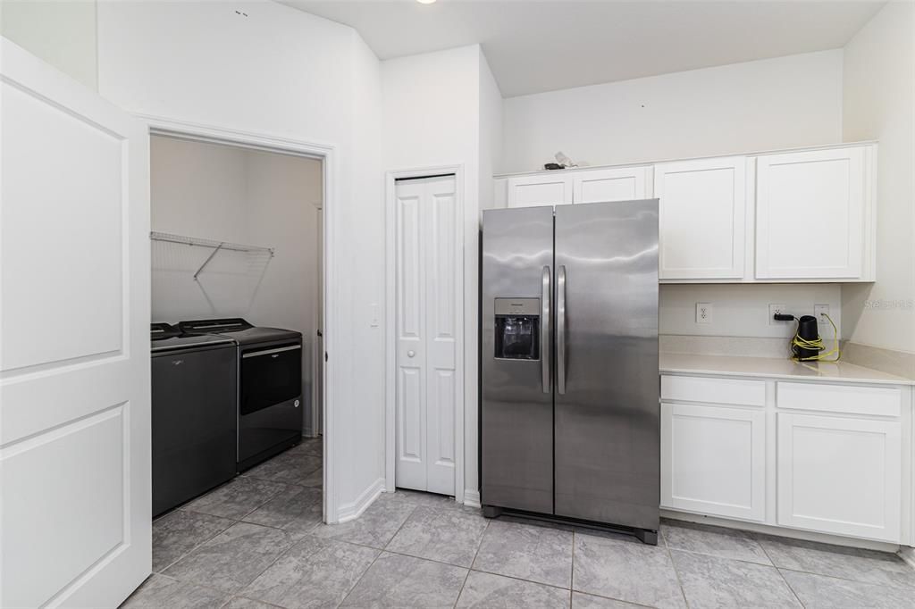 For Sale: $316,000 (4 beds, 3 baths, 2093 Square Feet)