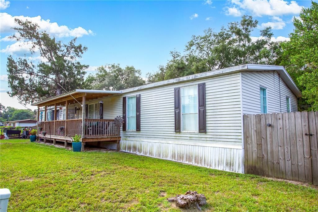 For Sale: $190,000 (5 beds, 2 baths, 2128 Square Feet)