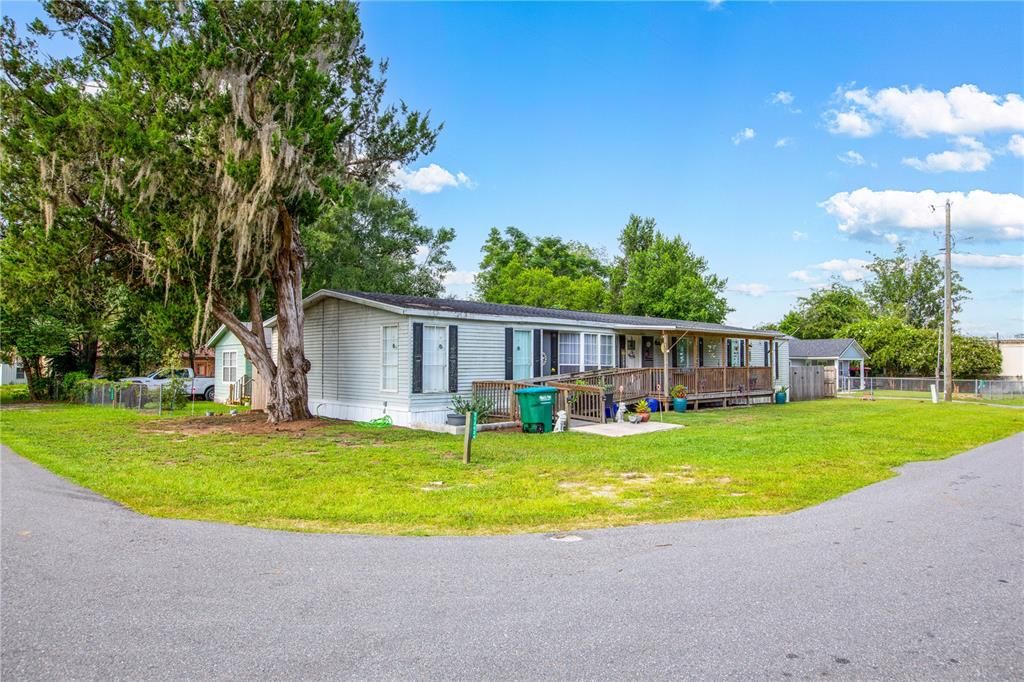 For Sale: $190,000 (5 beds, 2 baths, 2128 Square Feet)