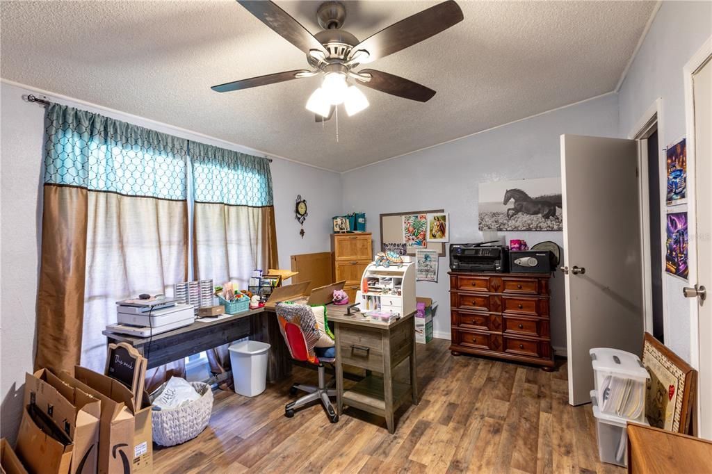 For Sale: $190,000 (5 beds, 2 baths, 2128 Square Feet)