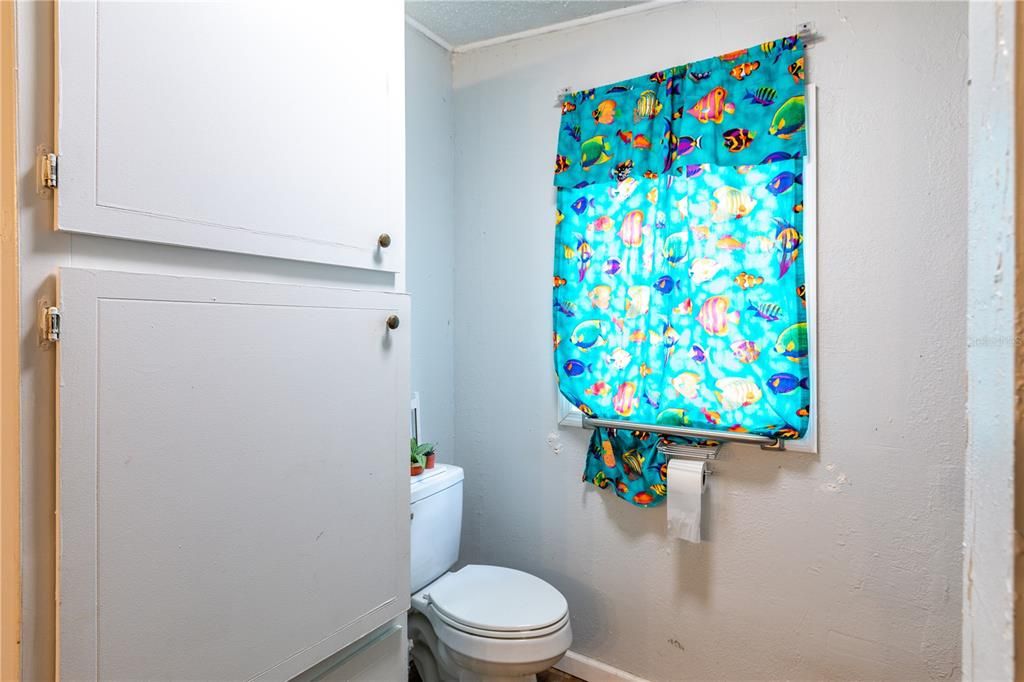 For Sale: $190,000 (5 beds, 2 baths, 2128 Square Feet)