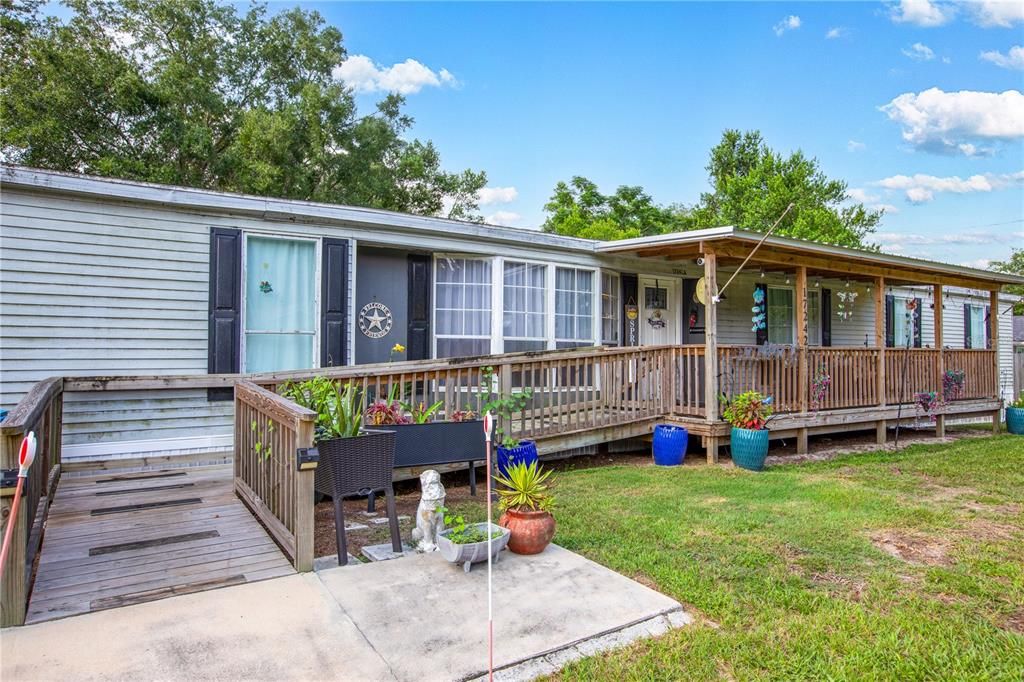 For Sale: $190,000 (5 beds, 2 baths, 2128 Square Feet)