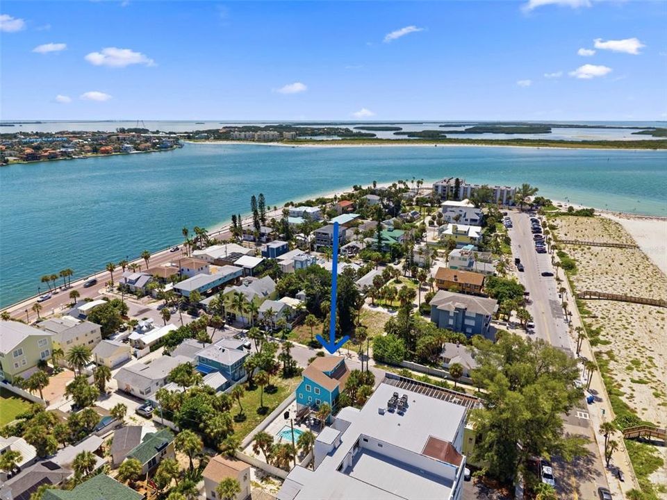 На продажу: $2,299,000 (4 спален, 2 ванн, 1876 Квадратных фут)