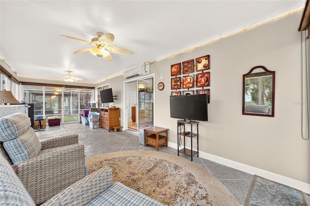 For Sale: $389,900 (3 beds, 2 baths, 1488 Square Feet)