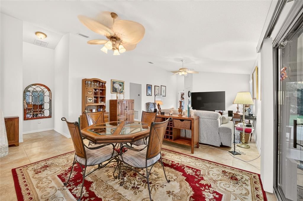 For Sale: $389,900 (3 beds, 2 baths, 1488 Square Feet)