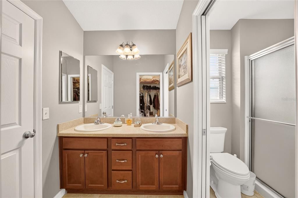 For Sale: $389,900 (3 beds, 2 baths, 1488 Square Feet)