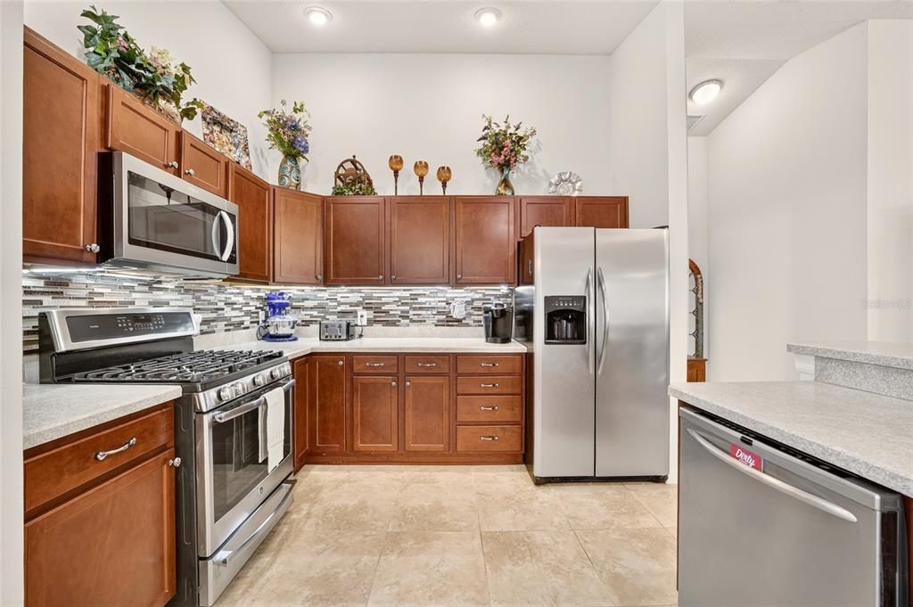 For Sale: $389,900 (3 beds, 2 baths, 1488 Square Feet)