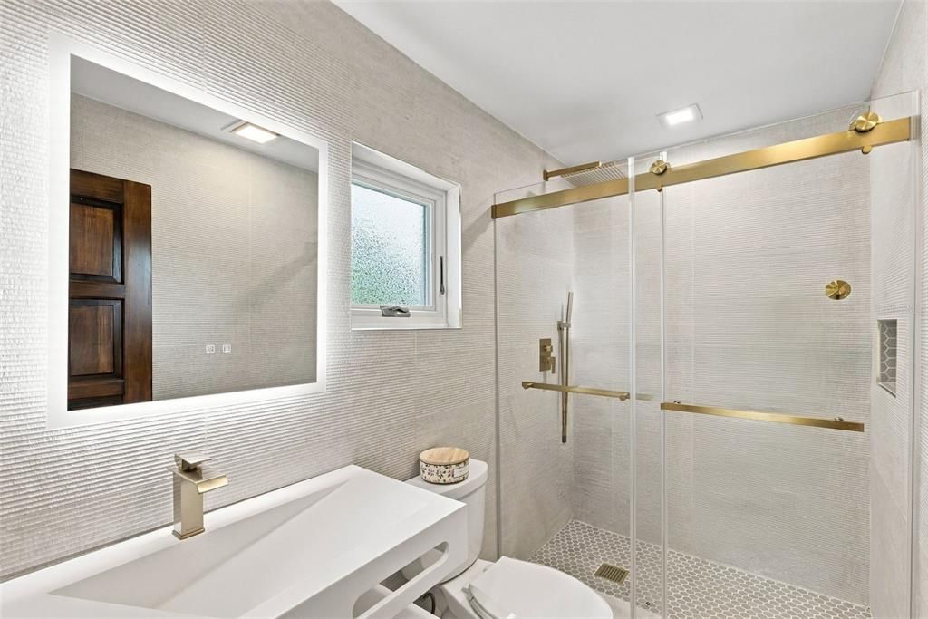 For Sale: $789,900 (4 beds, 3 baths, 2289 Square Feet)