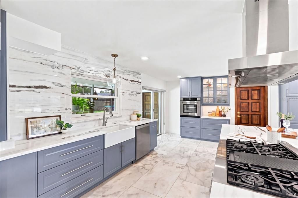 For Sale: $789,900 (4 beds, 3 baths, 2289 Square Feet)