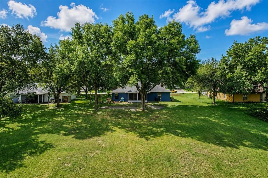 Под контрактом: $399,000 (3 спален, 2 ванн, 1785 Квадратных фут)