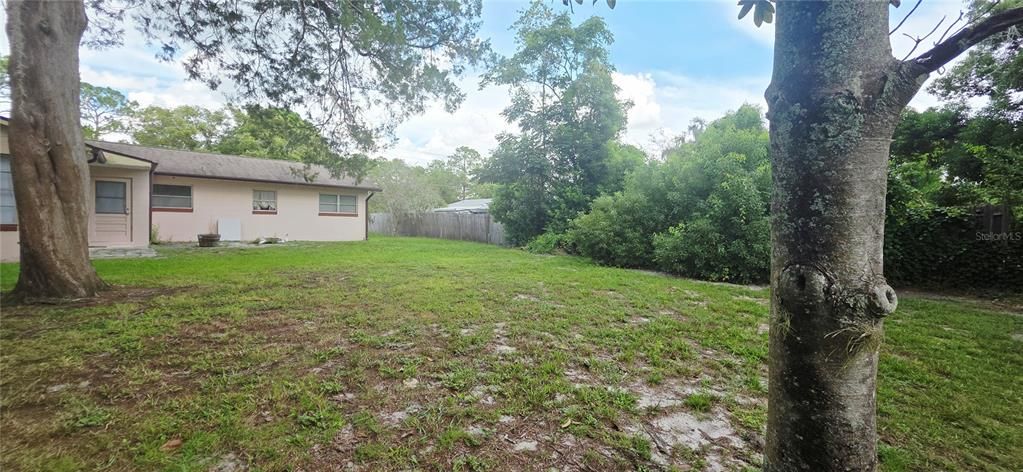 For Sale: $260,000 (3 beds, 1 baths, 1375 Square Feet)