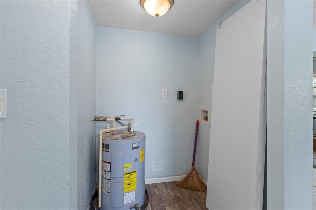 For Sale: $420,000 (3 beds, 3 baths, 1488 Square Feet)