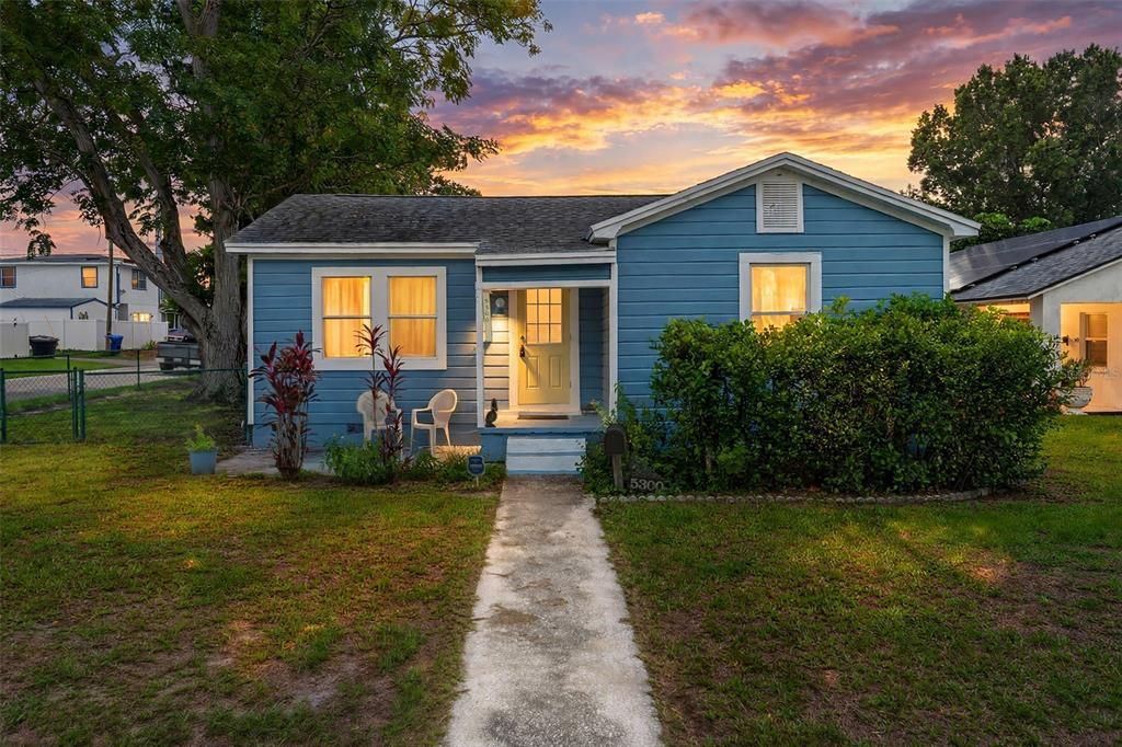 For Sale: $420,000 (3 beds, 3 baths, 1488 Square Feet)