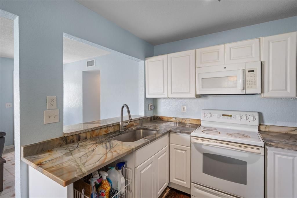 For Sale: $420,000 (3 beds, 3 baths, 1488 Square Feet)