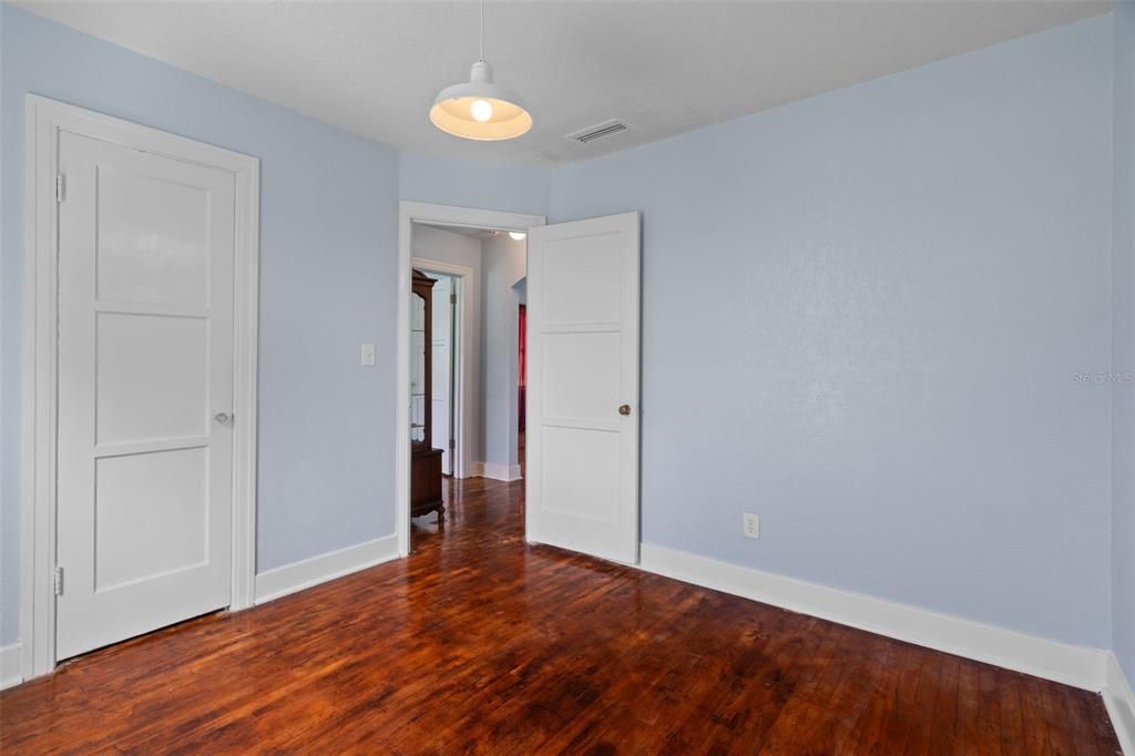 For Sale: $420,000 (3 beds, 3 baths, 1488 Square Feet)