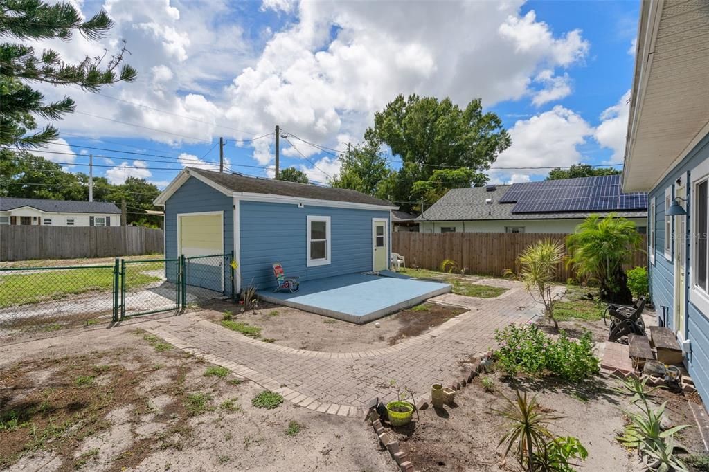For Sale: $420,000 (3 beds, 3 baths, 1488 Square Feet)