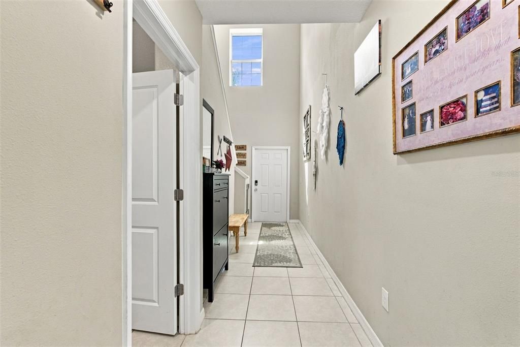 На продажу: $399,000 (5 спален, 2 ванн, 2415 Квадратных фут)